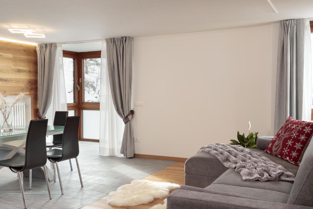 Hellochalet - The One - Garage, Bootdryer, Home Theatre With Subwoofer, Netflix, Hydromassage Turkish Bath Брей-Червінія Екстер'єр фото